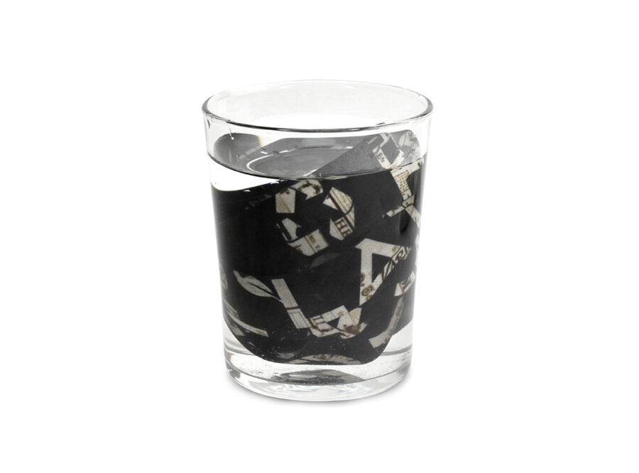 papierowa-smycz-in-water-9948 papierowa-smycz-in-water-9948
